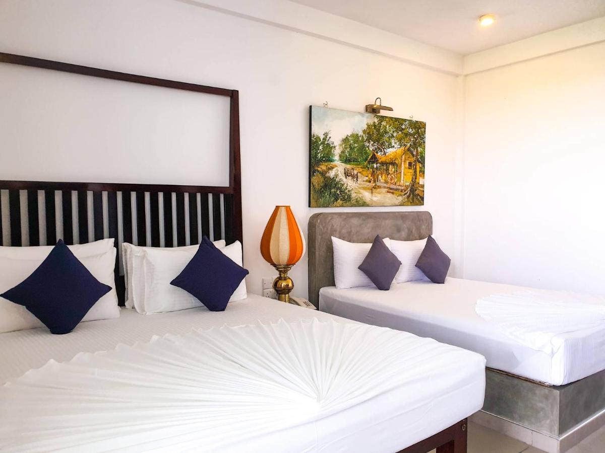 Akash By Dbi Hotel Gampaha Ngoại thất bức ảnh